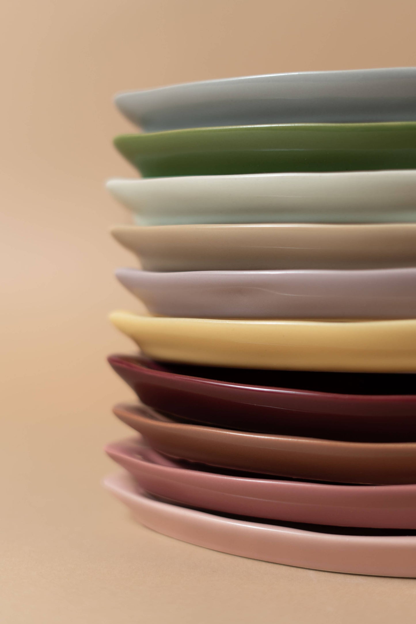 Sisi plate, Lip pink