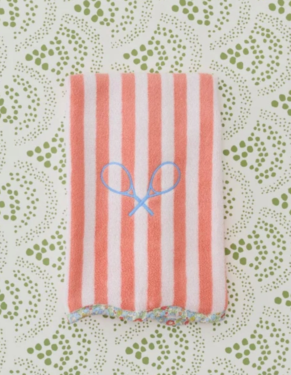 Weezie Scallop Tennis Towel