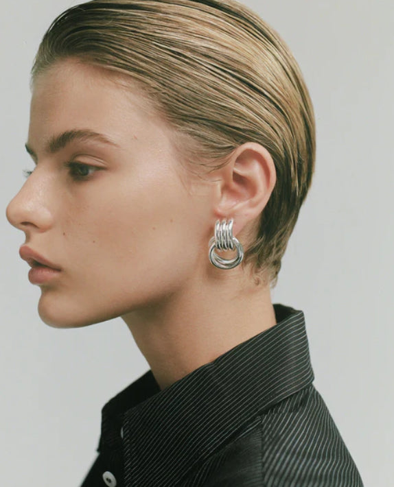 MINI KNOT EARRINGS