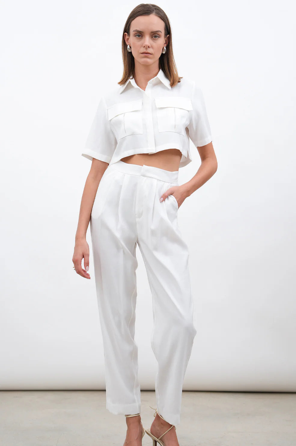 Valeria Crop Cargo