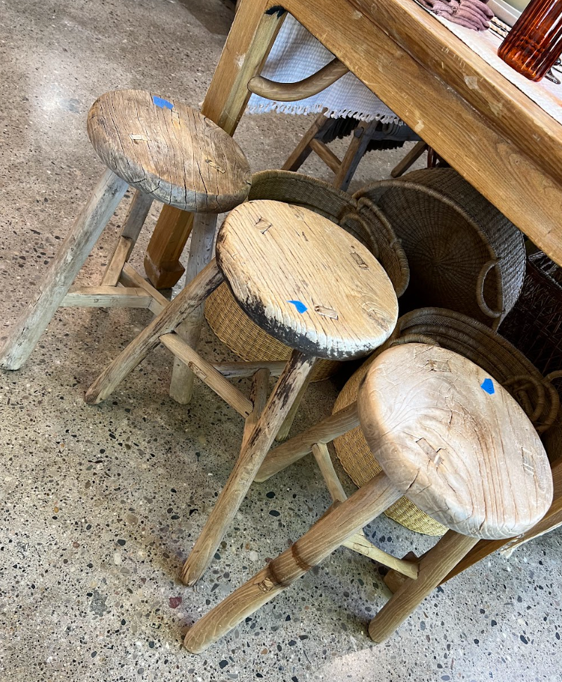 Antique Elm Round Stool