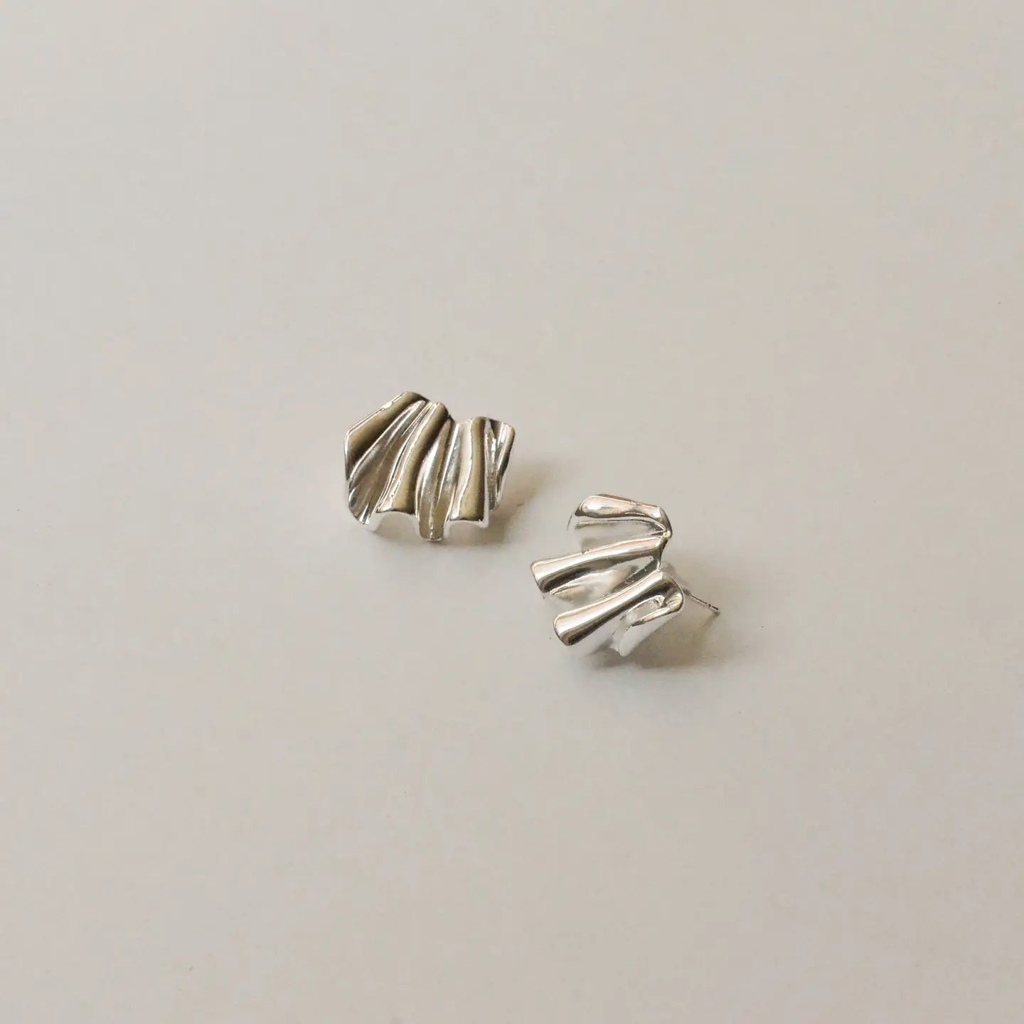 Pleated metal post earrings