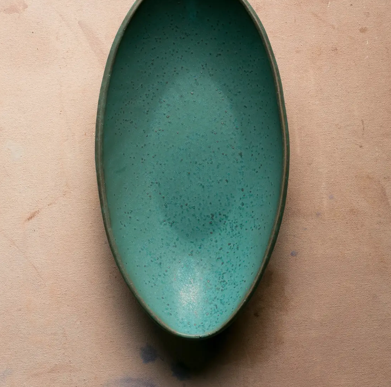 Oval Server