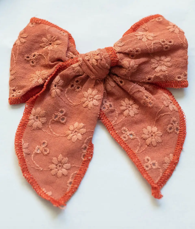 Serged Bows