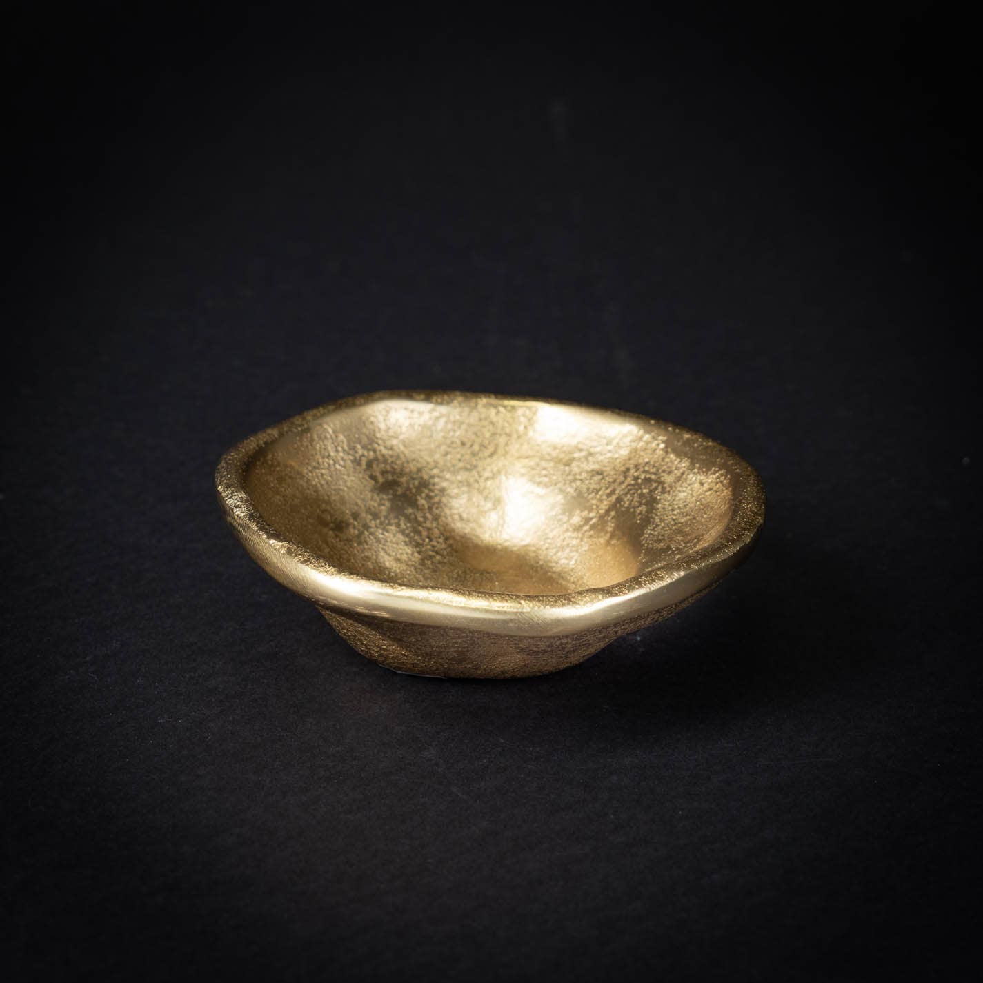 Textured Gold Aluminum Free-Form Dish, S