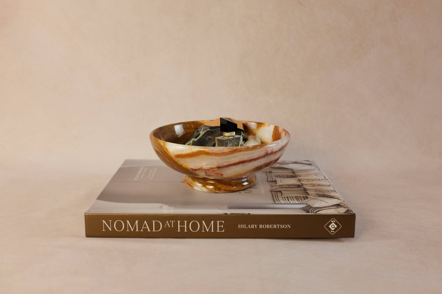 Classic Pedestal Onyx Bowl - Onyx - Multi