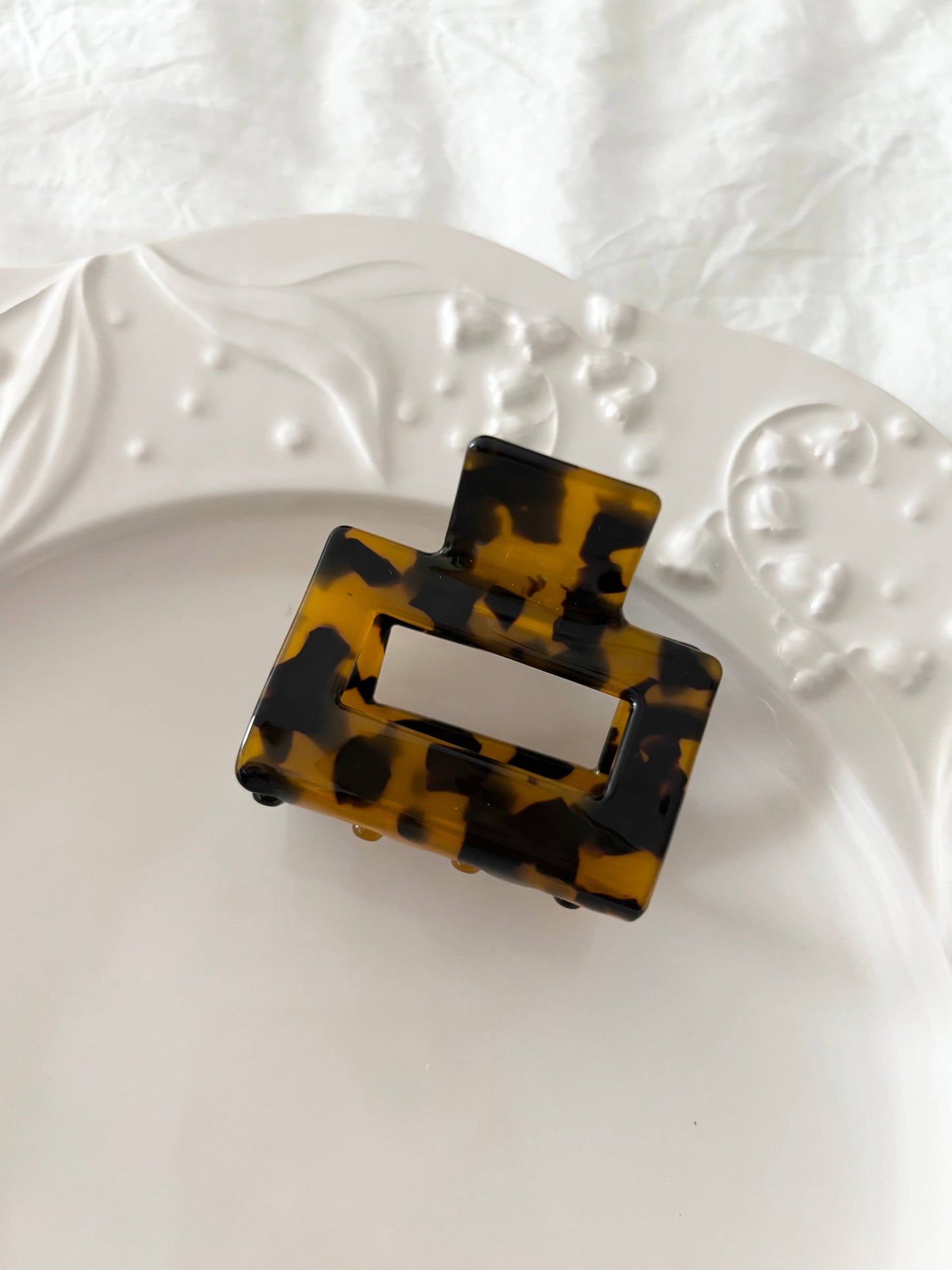 Modern 2" Acetate Hair Clips (CAMILA-BROWN)