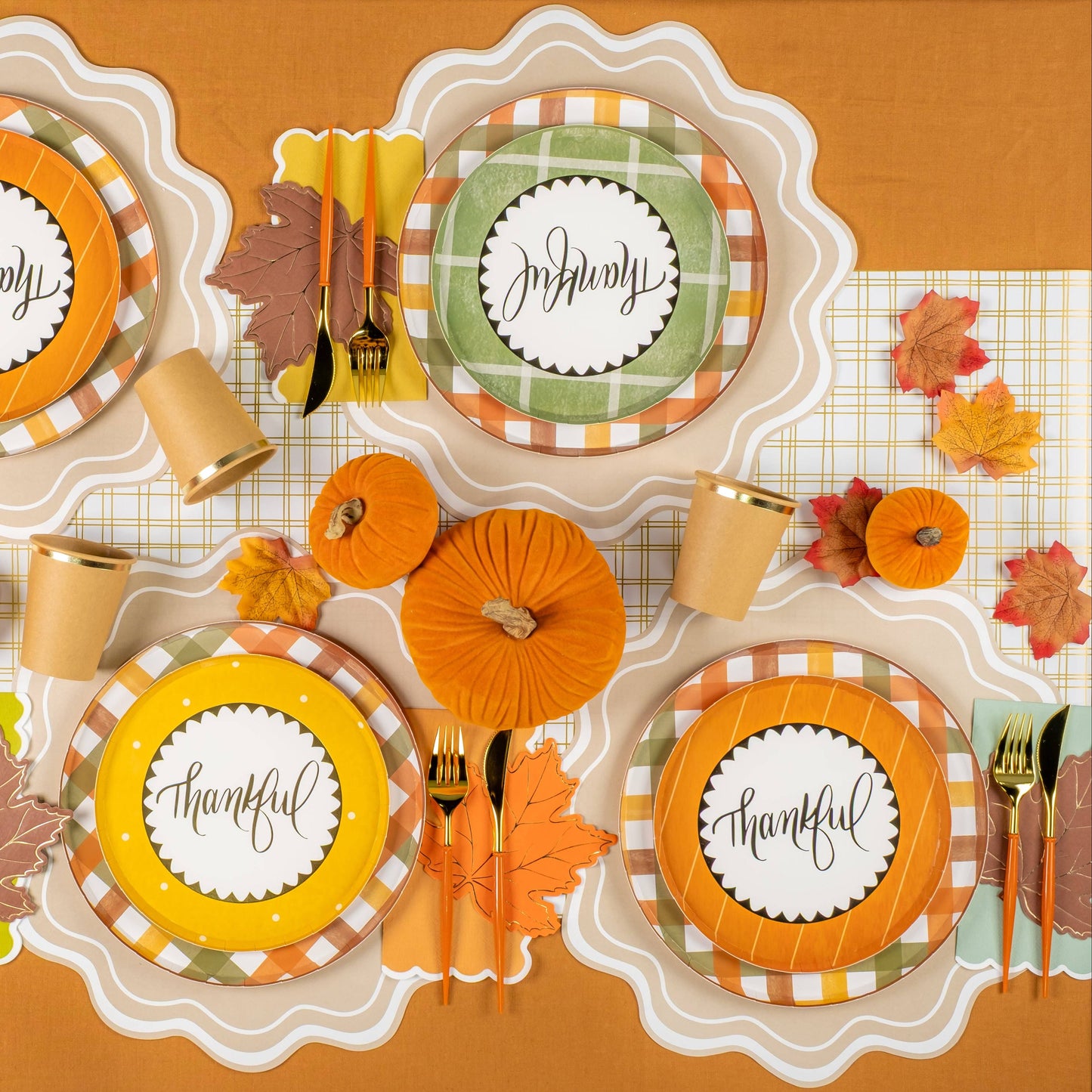 HAR25 Harvest Thankful Dessert Plates