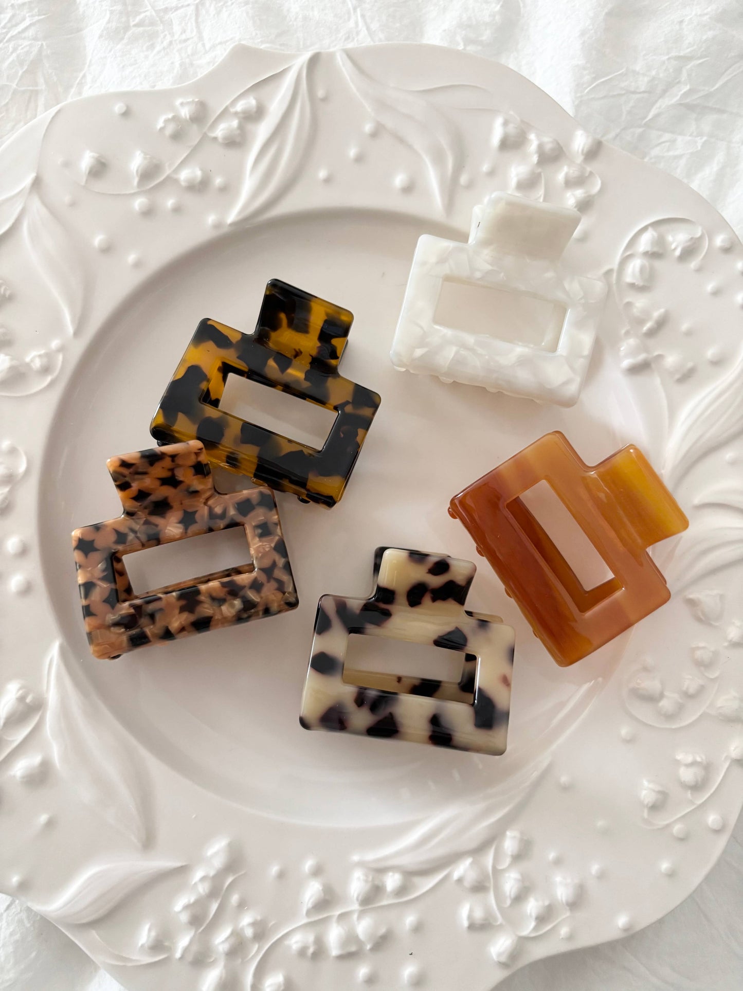 Modern 2" Acetate Hair Clips (CAMILA-BROWN)