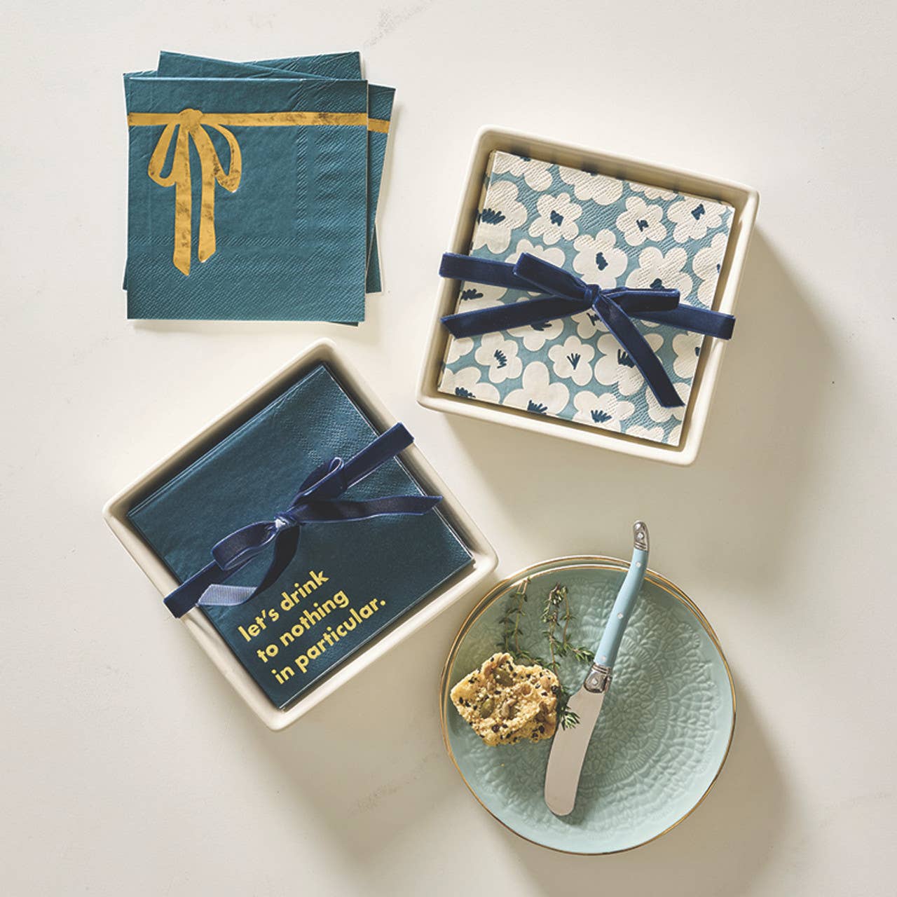Cocktail Napkins - Gold Bow