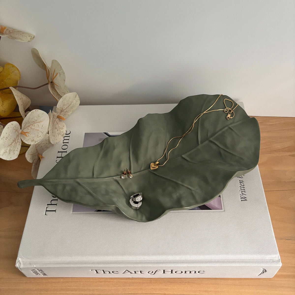 Sylva - Organic Leaf Tray | Modern Coffee Table Decor