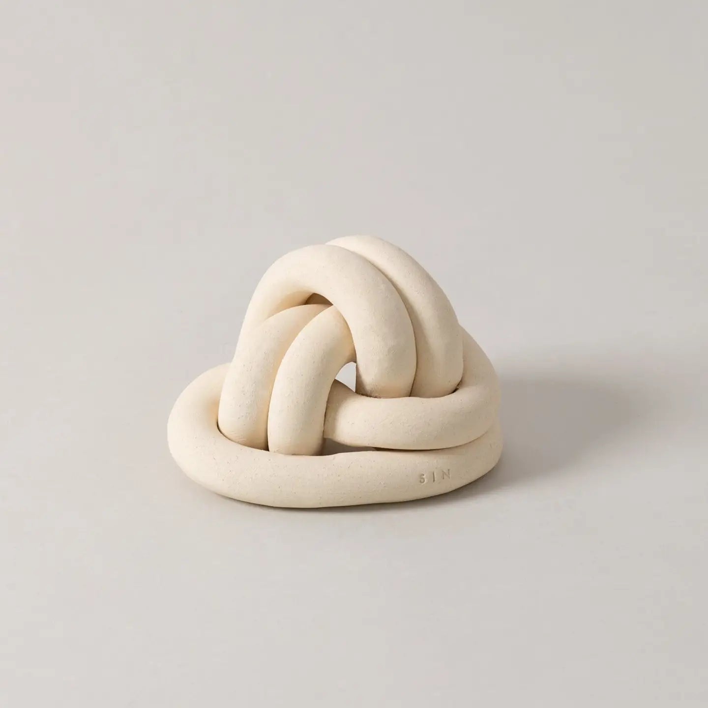 Xl Fist Knot bookend