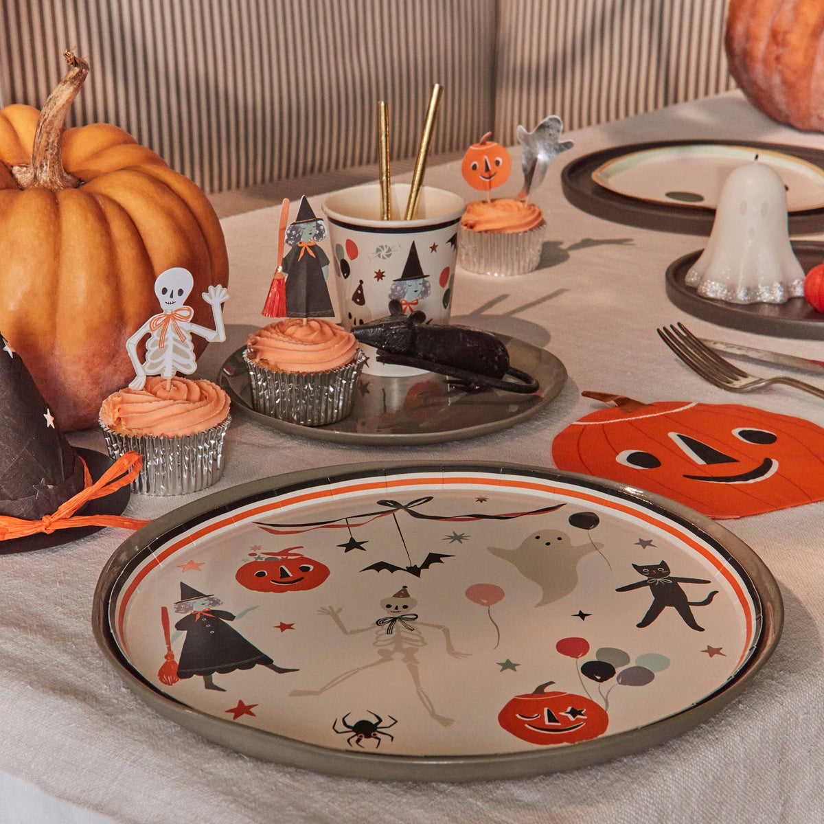 It's Halloween! Cupcake Kit