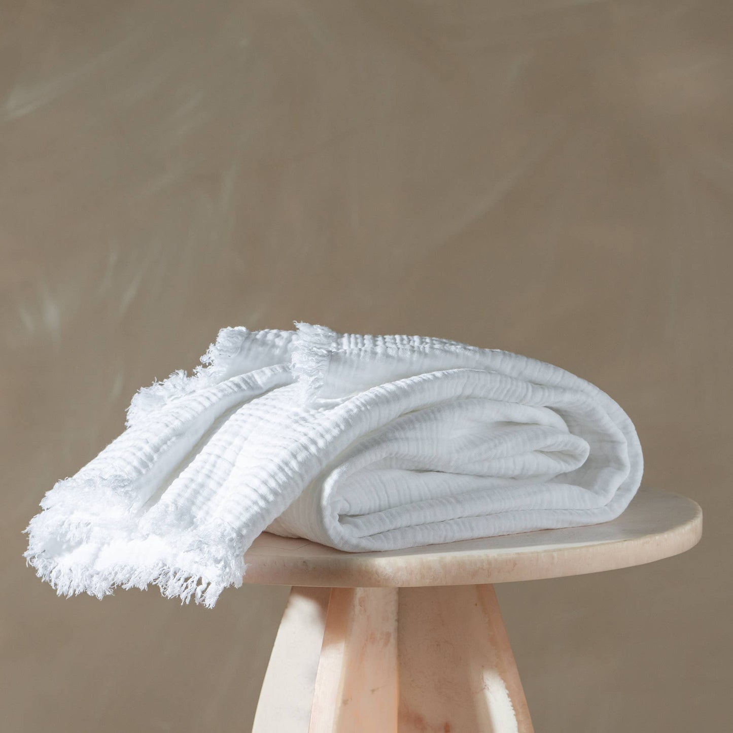 SAARDE Enes Throw | White