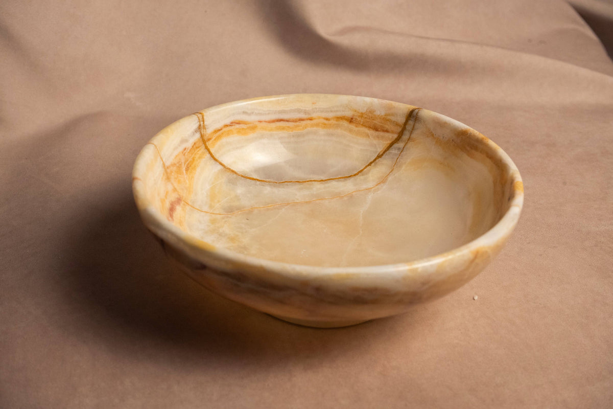 Classic Pedestal Onyx Bowl - Onyx - Multi
