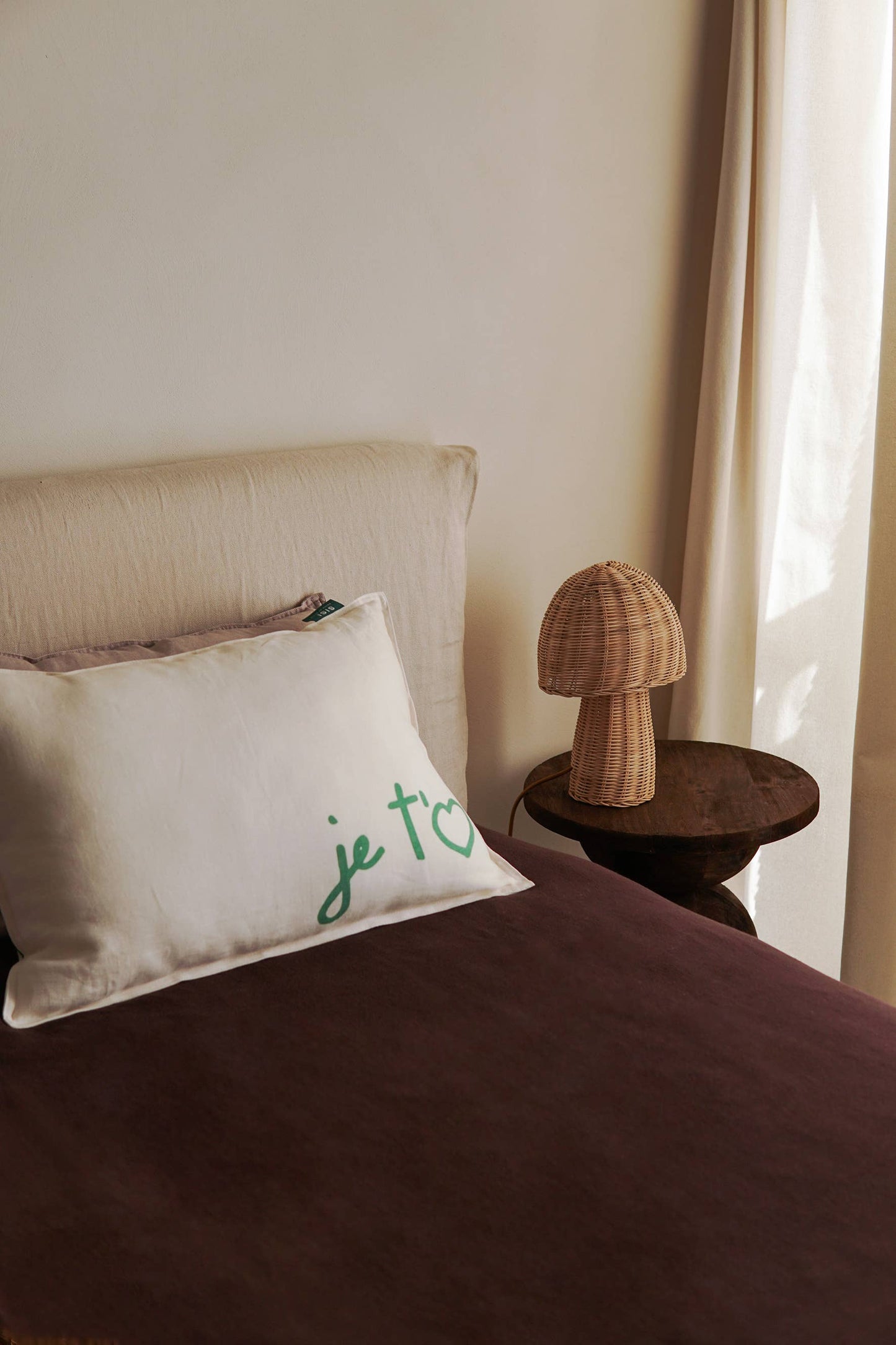 Sisi Linen cushion, Je t'eam