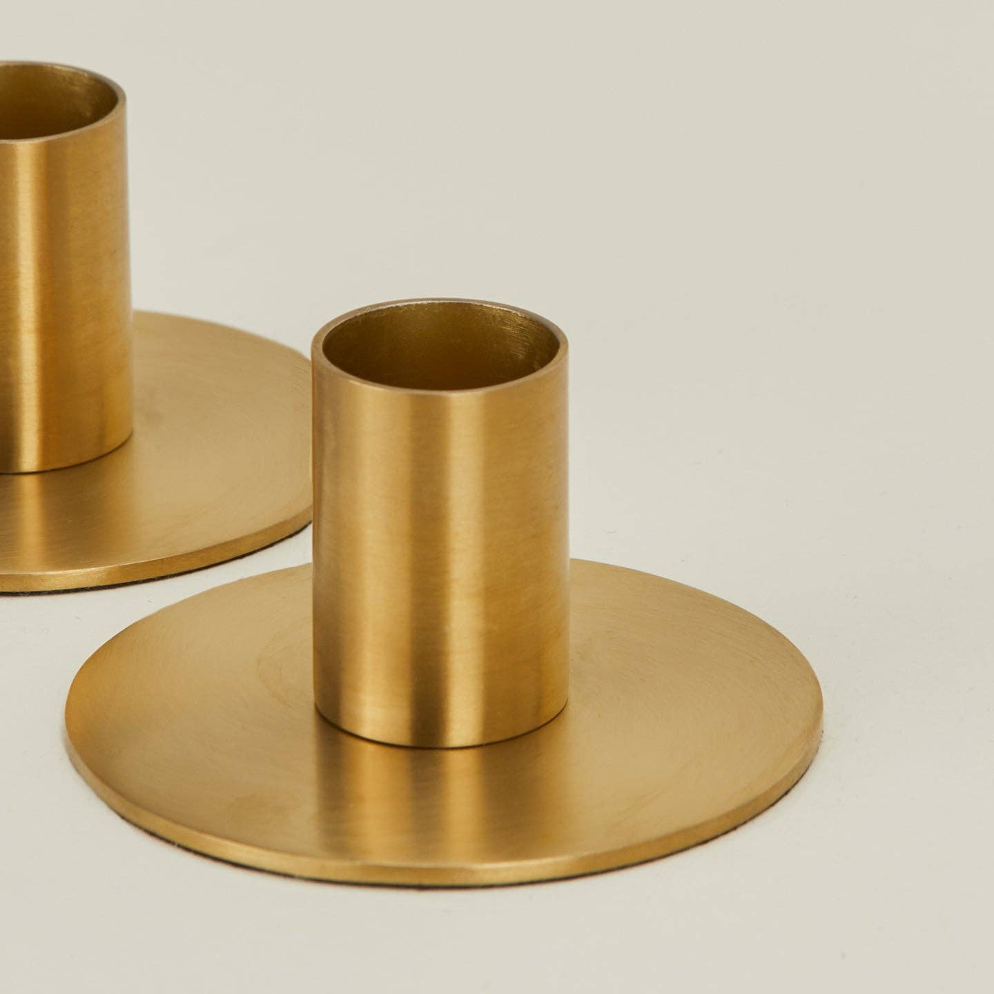 ESSENTIAL METAL CANDLE HOLDERS, SET OF 2 - BRASS