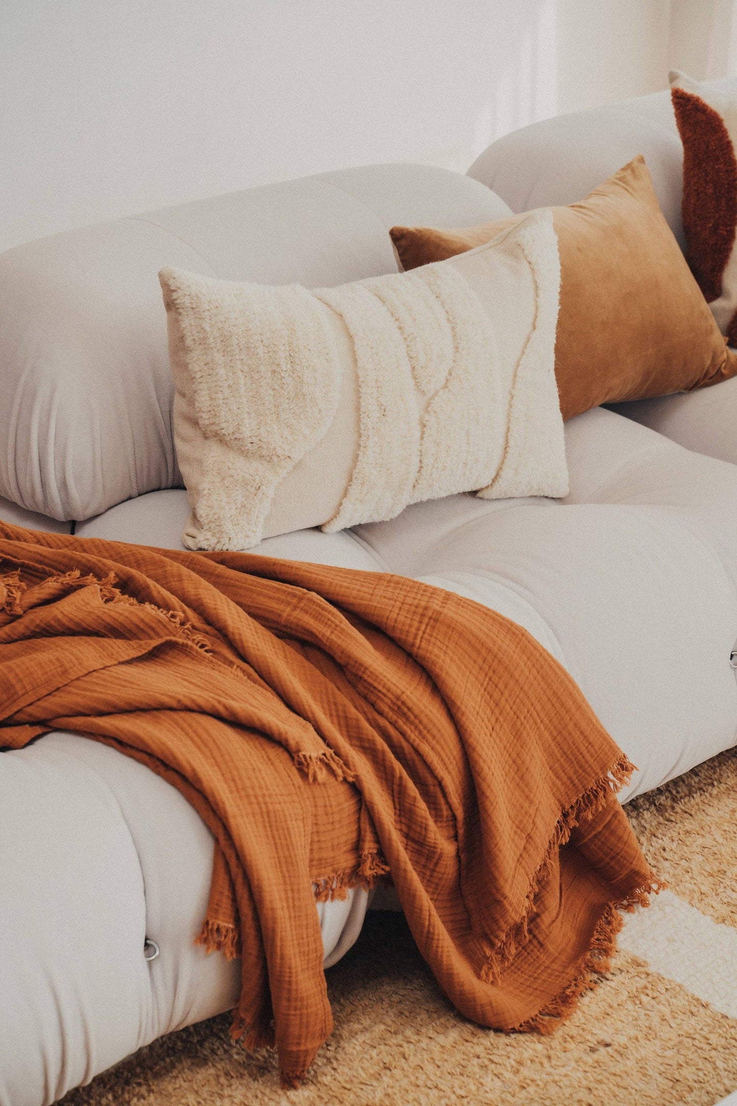 SAARDE Enes Throw | Terracotta