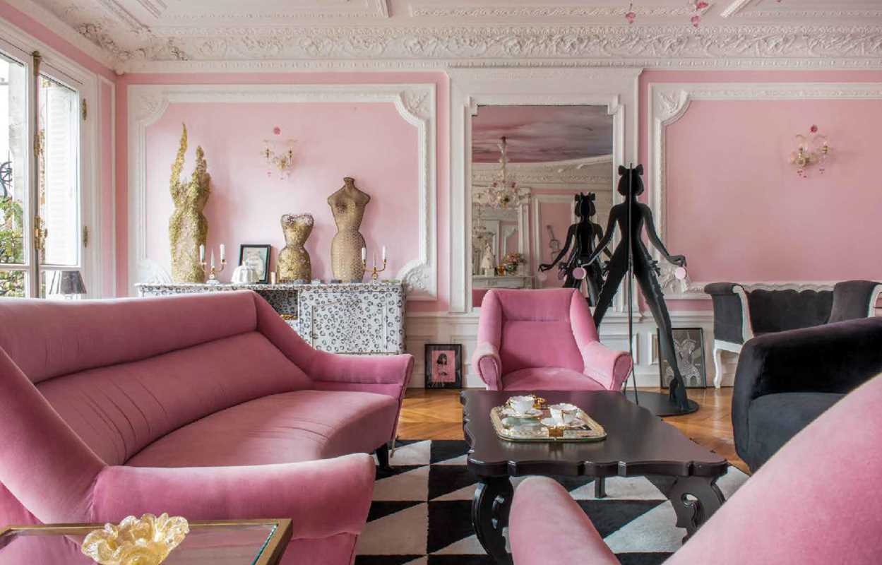 Paris Living by Guillaume Laubier