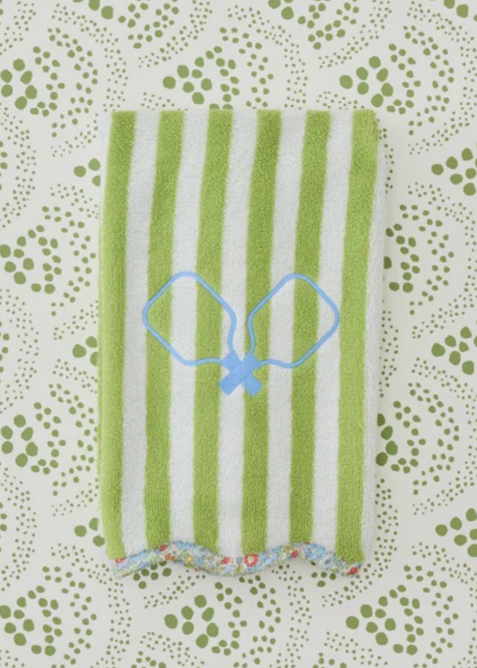 Weezie Scallop Tennis Towel