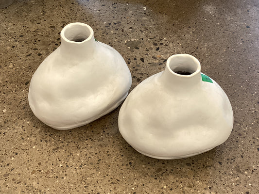 #40 Vintage Indo White no Handle Vessel