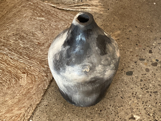 #20 Vintage Tunisian Black & White Vase