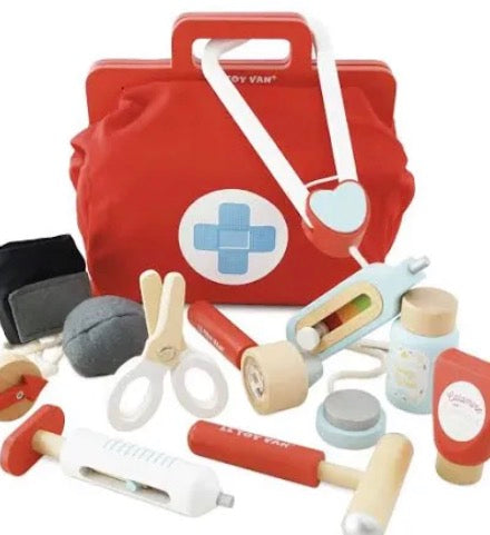 Le Toy Van Doctors Medical Kit
