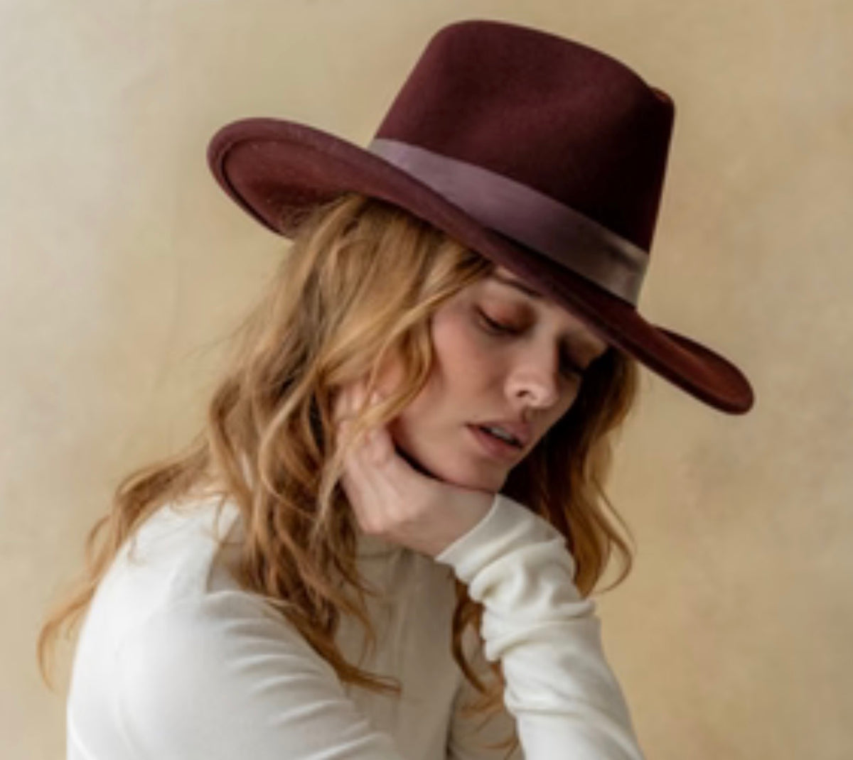 Freya Burgundy