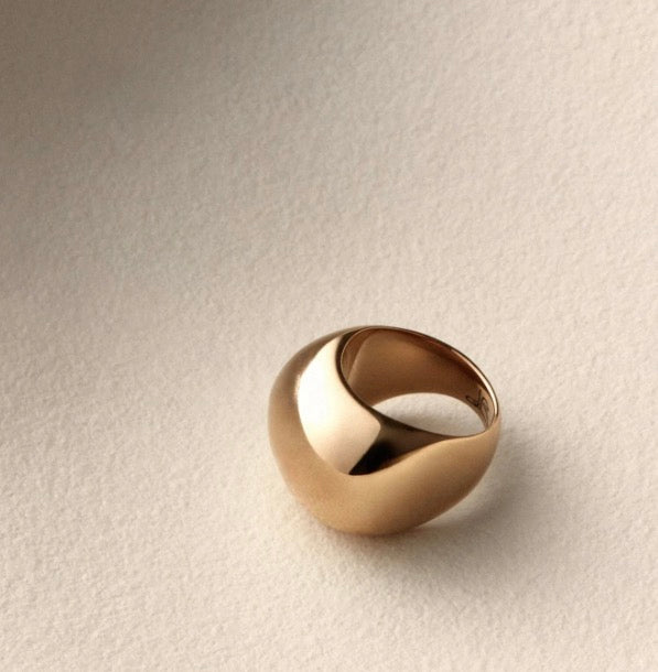 Tate Signet Ring