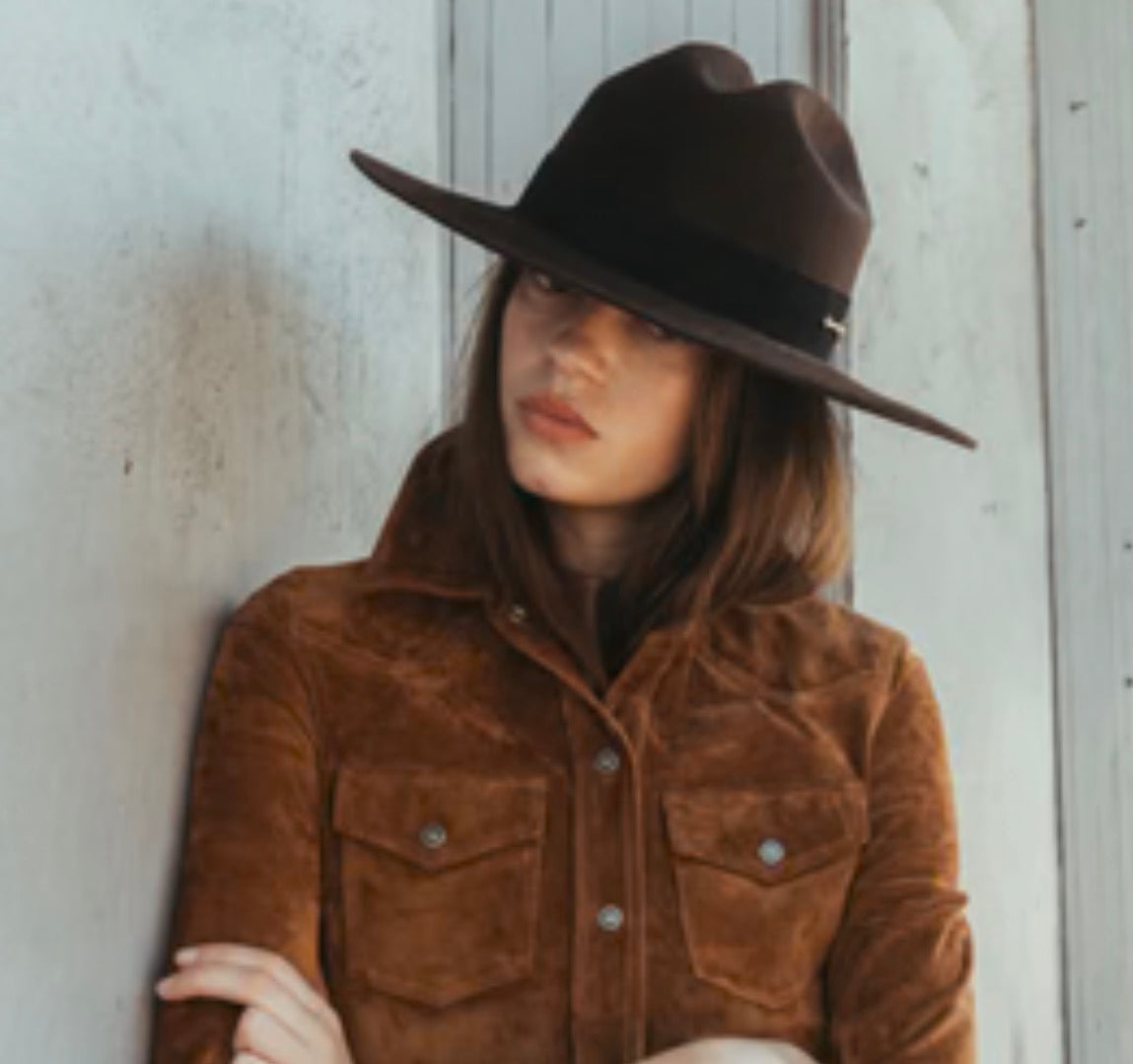 Freya Brown Black