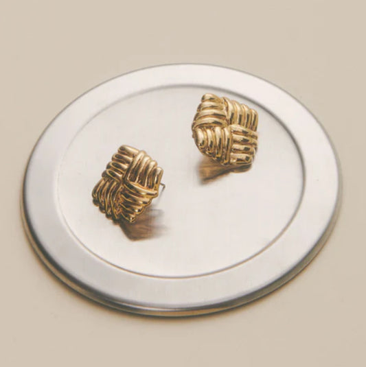 WIND GOLD EARRINGS