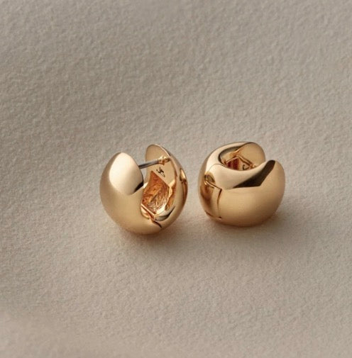 Mini Gemma Hoops