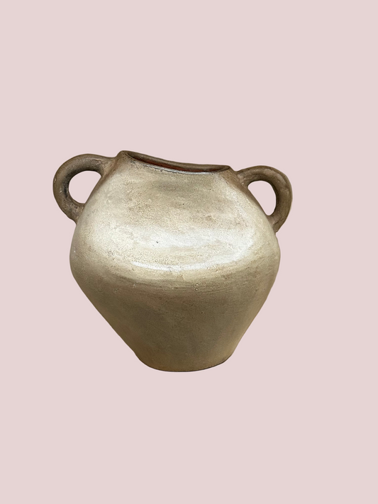Beige Vessels