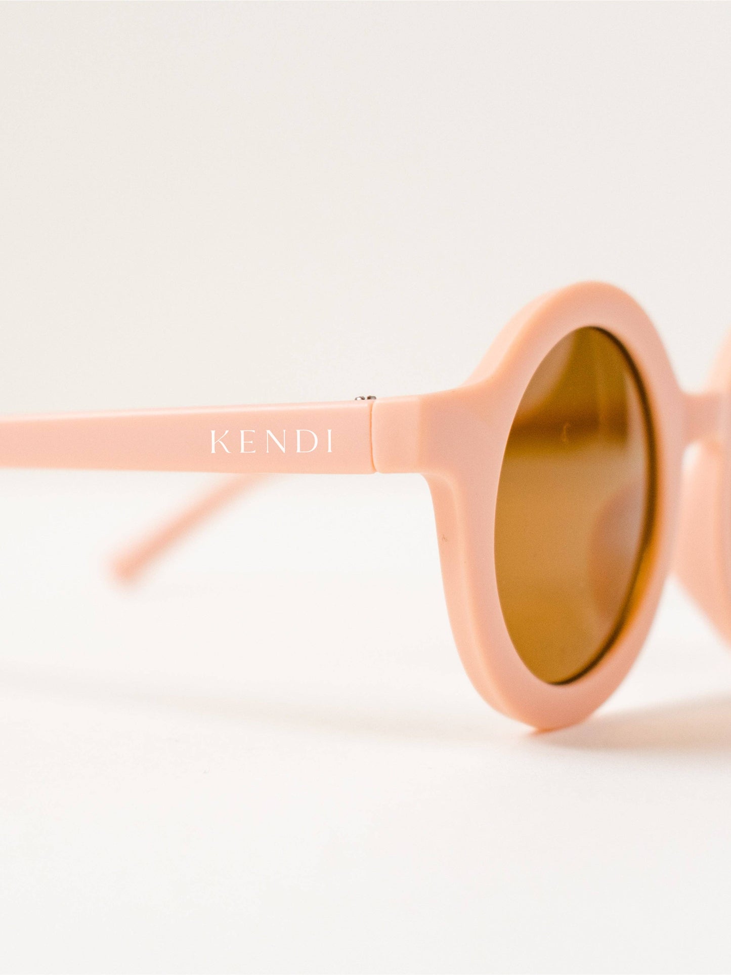 Round Sunnies