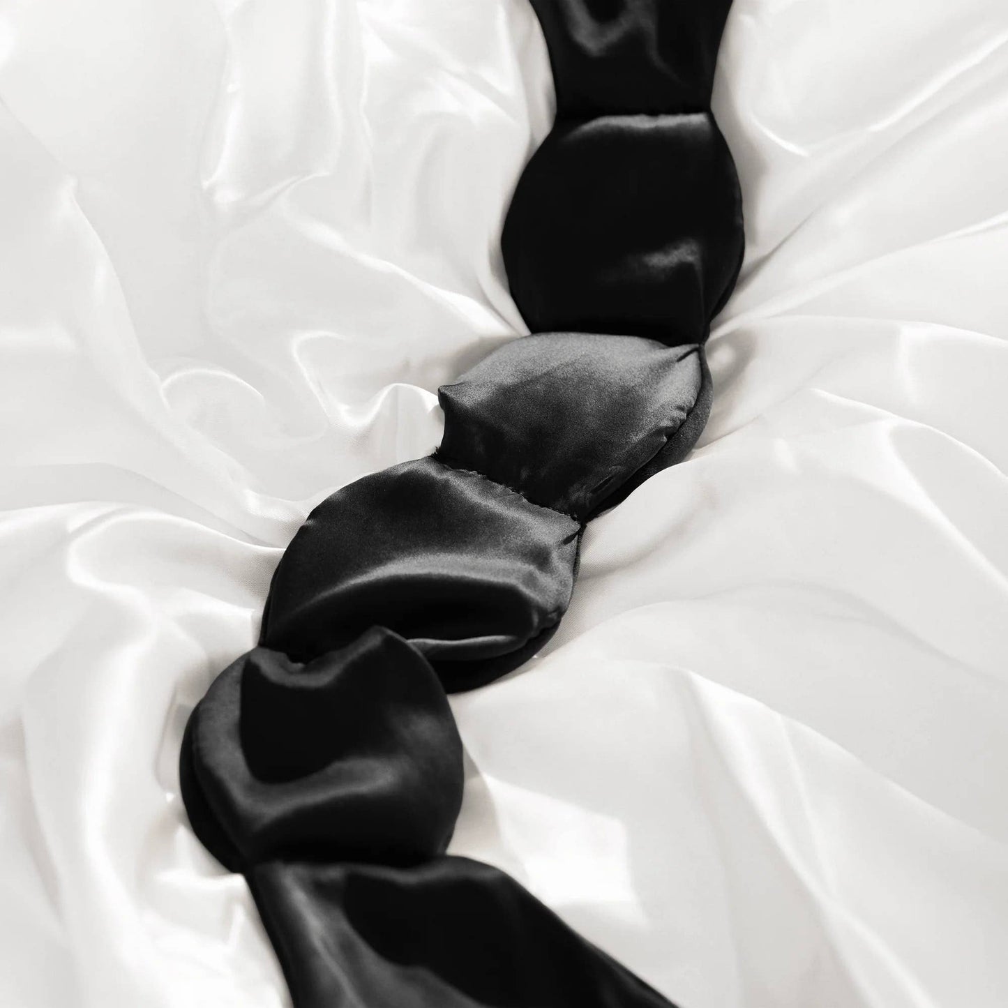 Silk Weighted Sleep Mask- Noir - Eye Mask