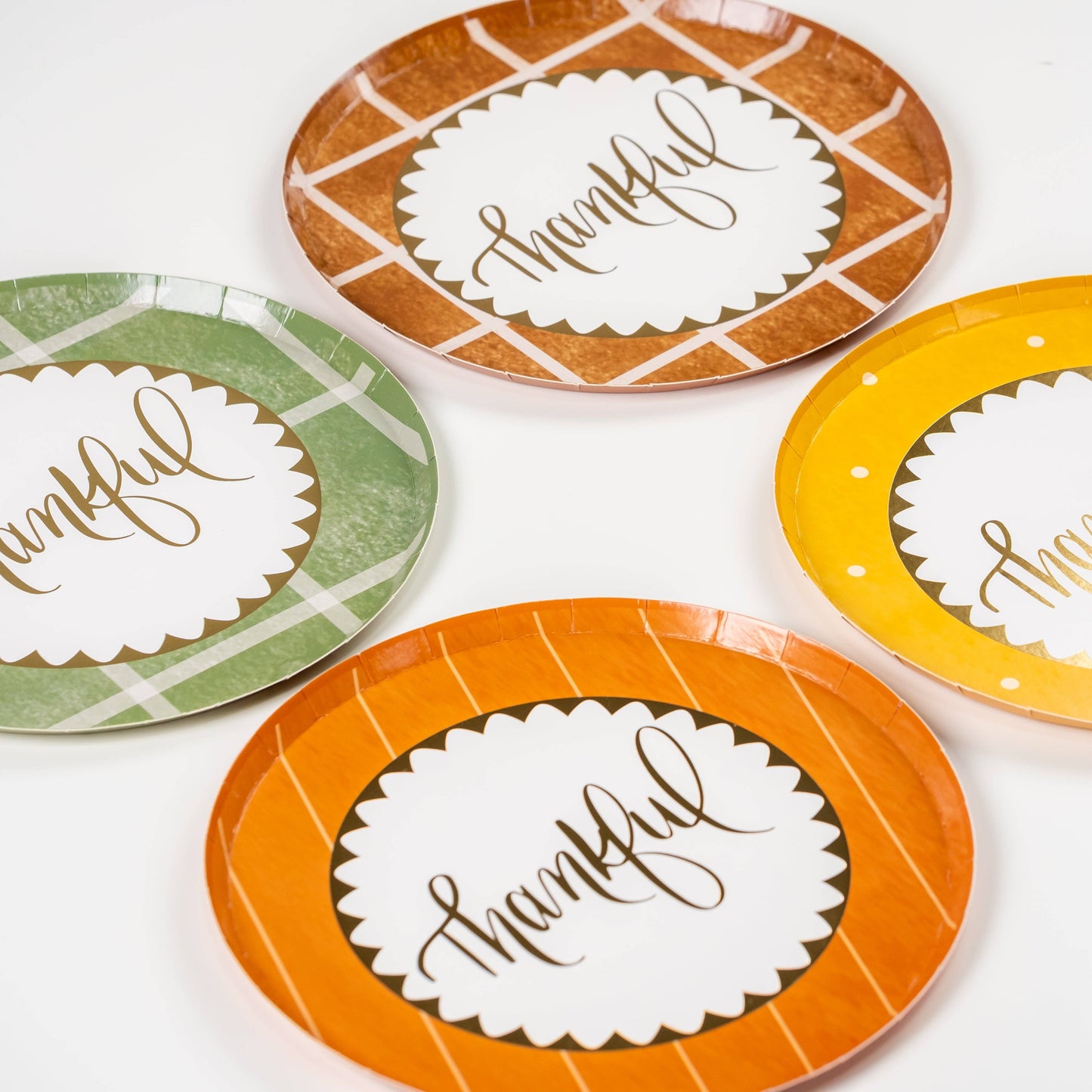 HAR25 Harvest Thankful Dessert Plates