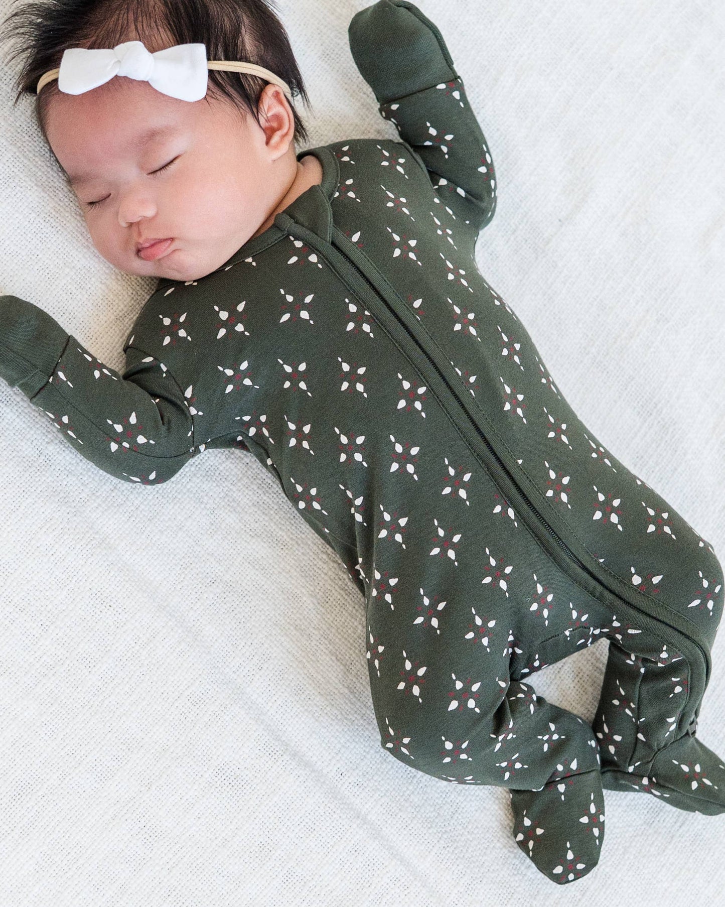 Peyton Zipper Sleeper - Holiday Collection