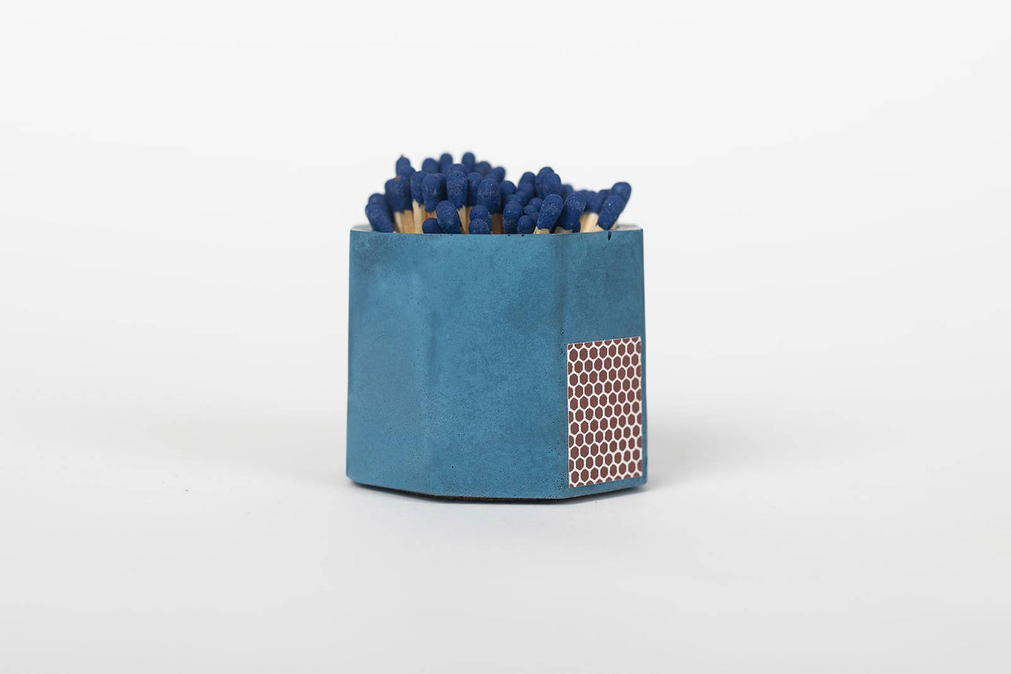 Concrete Match Holder – Modern Design with 2-Inch Safety Matches
