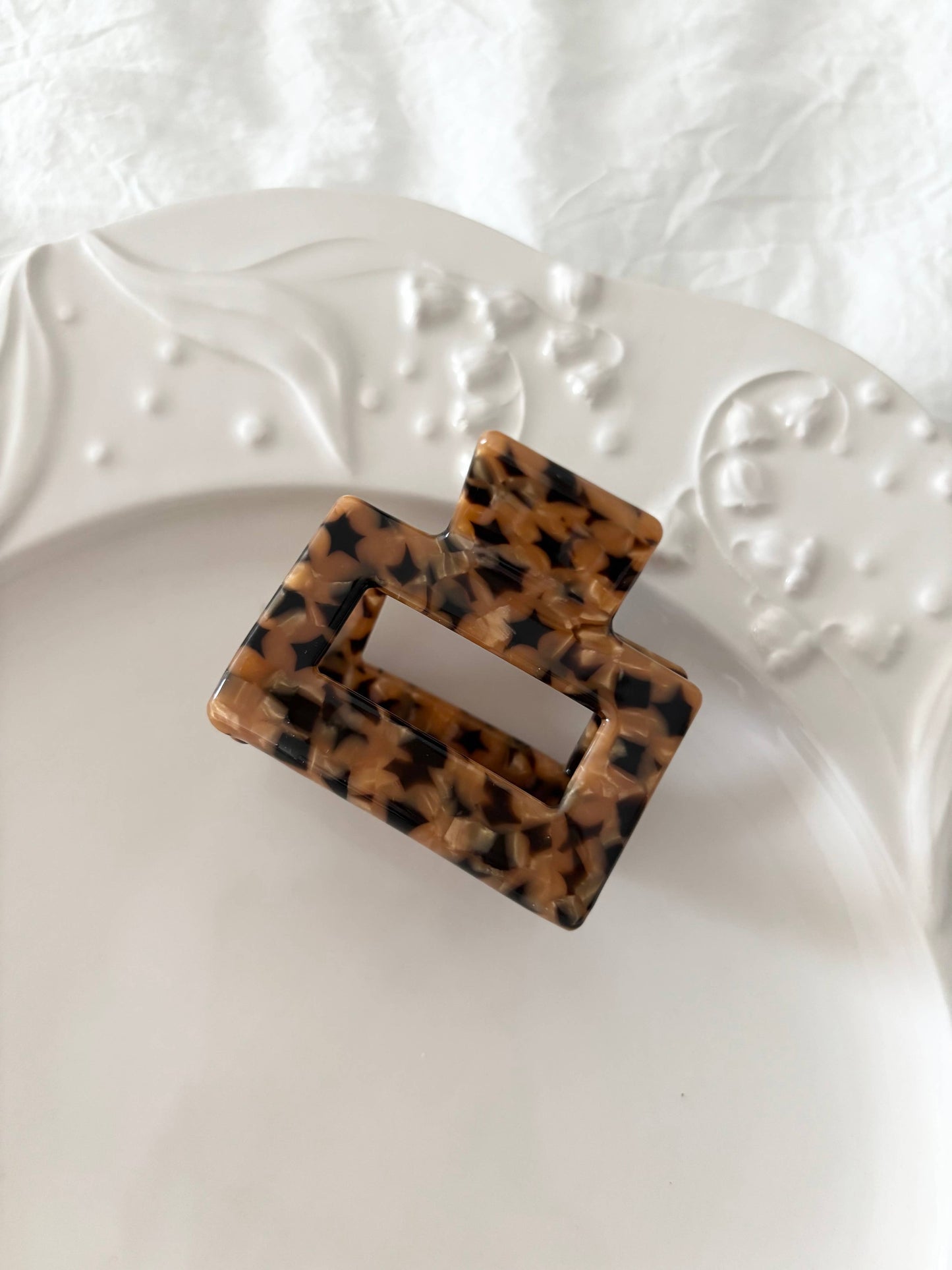 Modern 2" Acetate Hair Clips (CAMILA-BROWN)