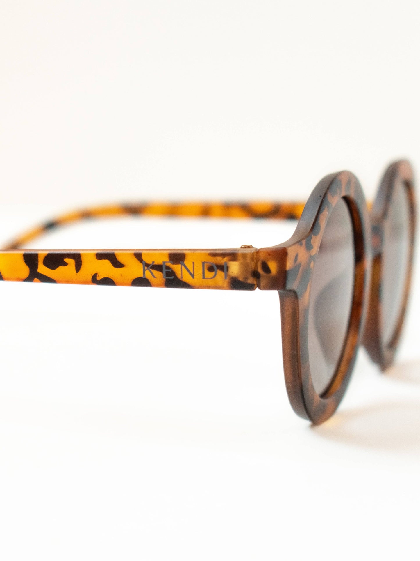 Round Sunnies