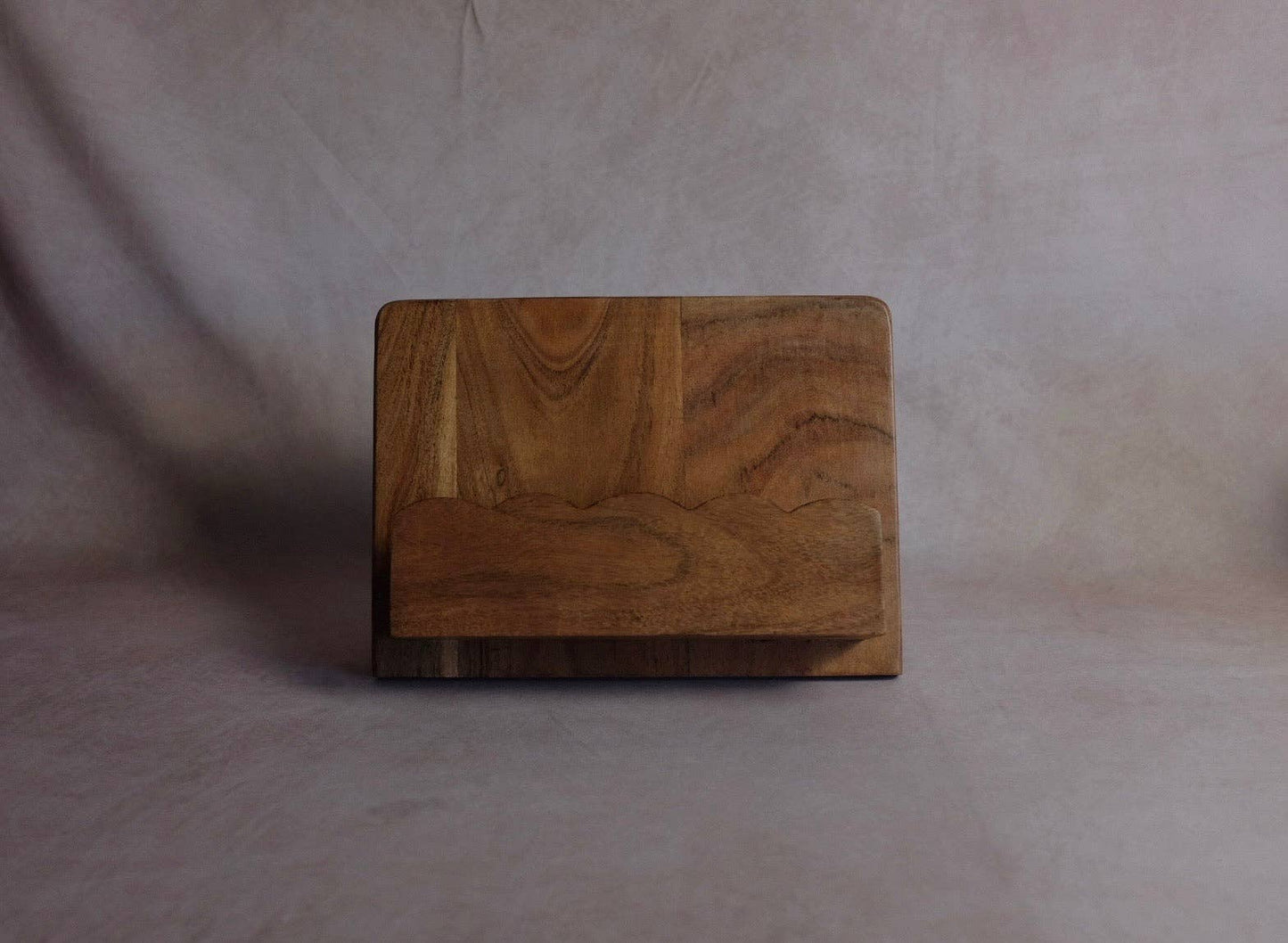 Mango Wood Scalloped Cookbook Stand