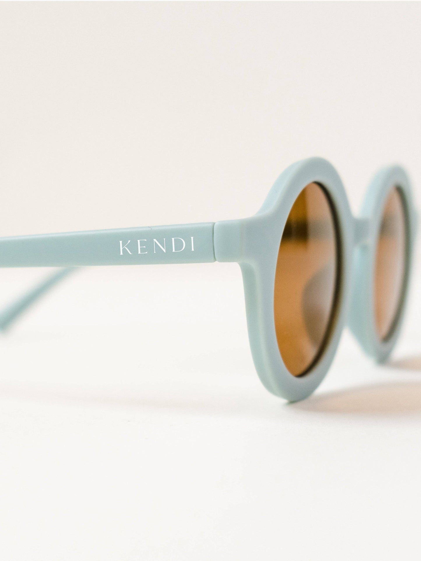 Round Sunnies