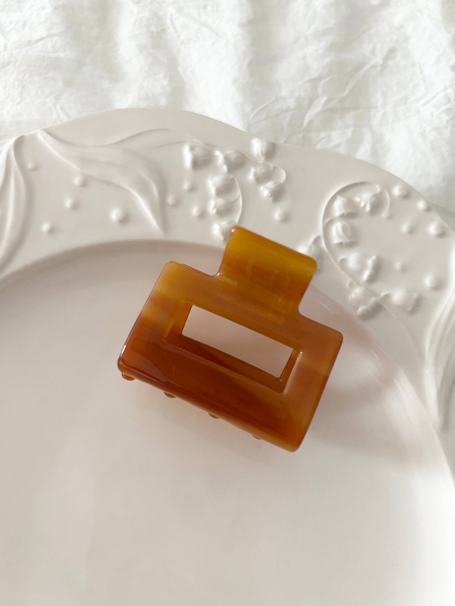 Modern 2" Acetate Hair Clips (CAMILA-BROWN)